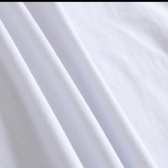 Graphic T Shirt (Medium) - Picture 4 of 6